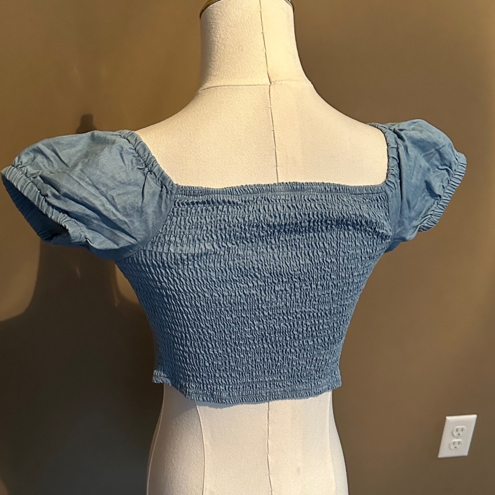 Unique Vintage Chambray Blue Puff Sleeve Tie-Front Crop Top Size L - Picture 4 of 5